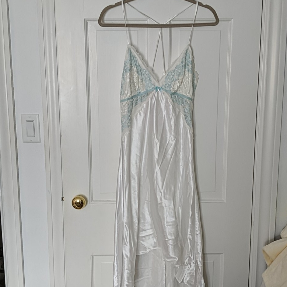 Bridal slip/nightgown